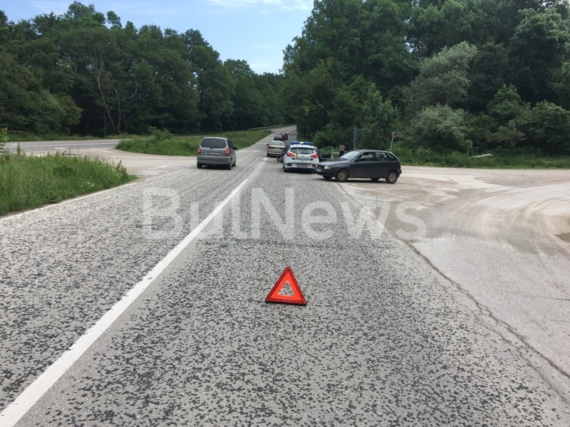 Двама души пострадаха при тежка катастрофа на пътя за Оряхово