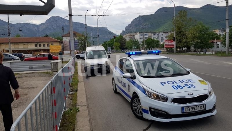 Пътен инцидент е станал преди минути на възлов булевард във