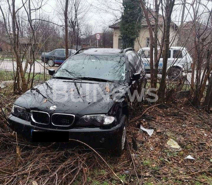 Полицията търси бандити откраднали БМВ в криводолското село Пудрия и