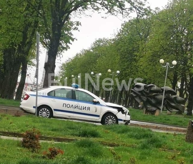 Катастрофа с патрулка е станала днес във Враца видя агенция