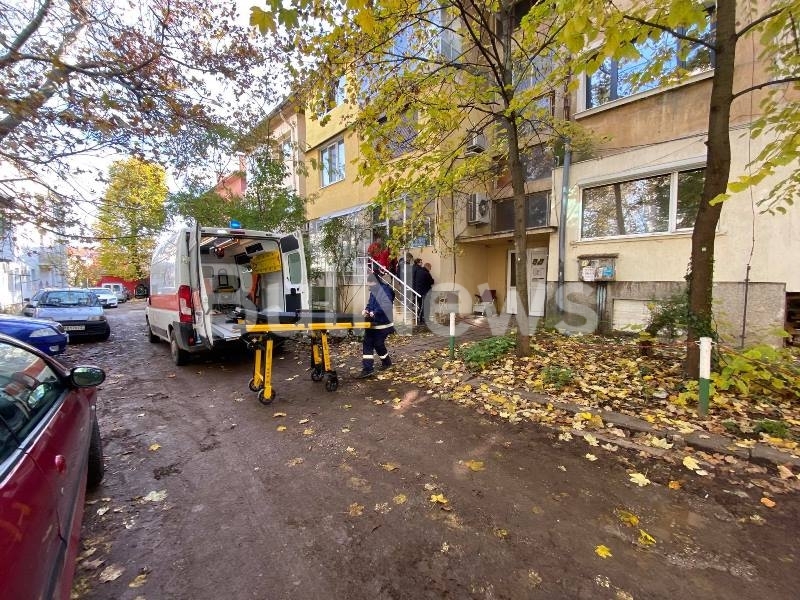 Линейка нахлу в центъра на Враца заради жена в тежко