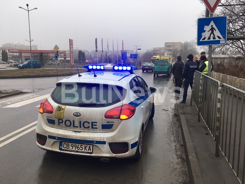 Жена е била блъсната на пешеходната пътека във Враца преди