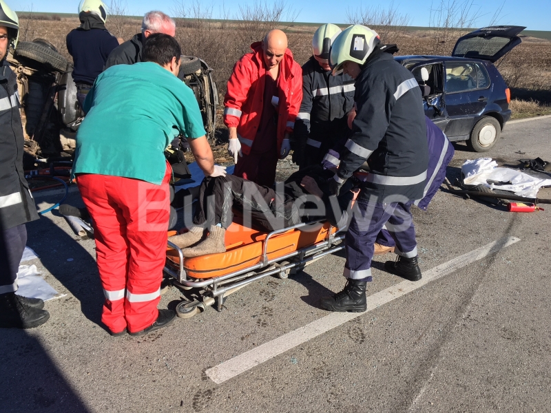 Починал е и шофьорът на Пежо то който беше изваден с