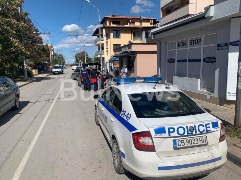 Човек лежи в безсъзнание на улица в ж к Дъбника във