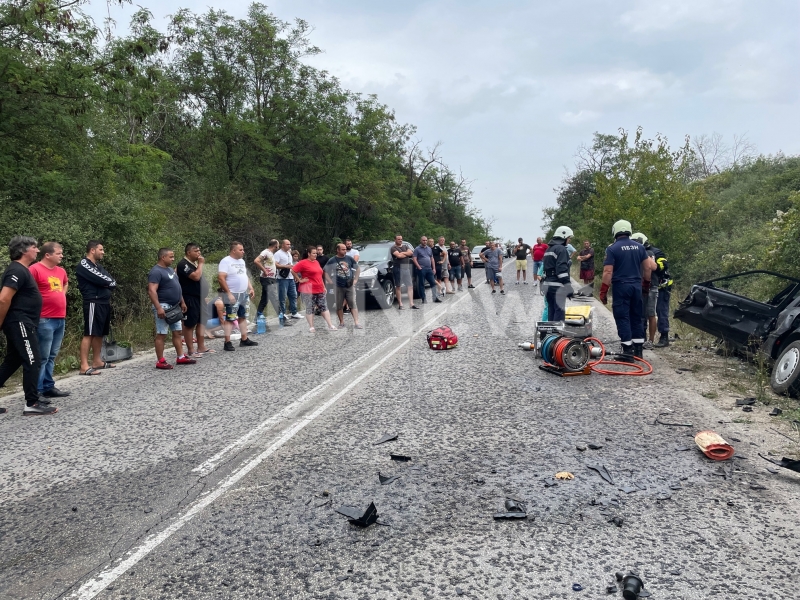 Тежка катастрофа с пострадали е станала преди минути край Враца