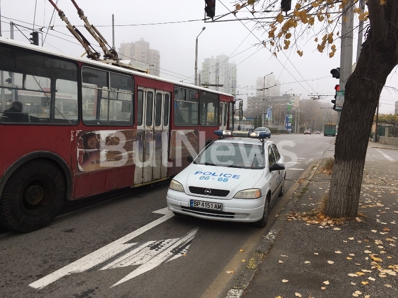 Непълнолетно момиче е арестувано с дрога във Враца видя първо