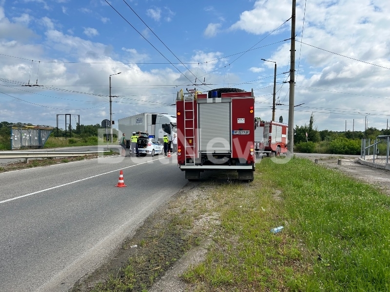 Човек е пострадал при катастрофа край ученическото градче във Враца