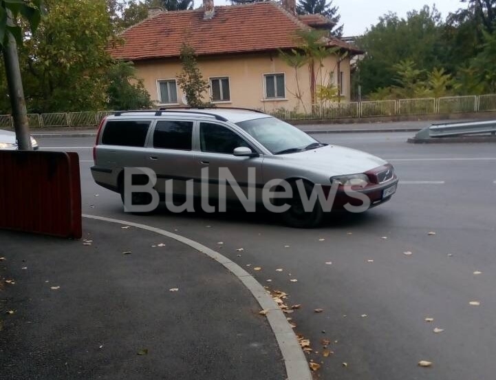 Наглите паркирания във Враца отдавна не са рядкост и с