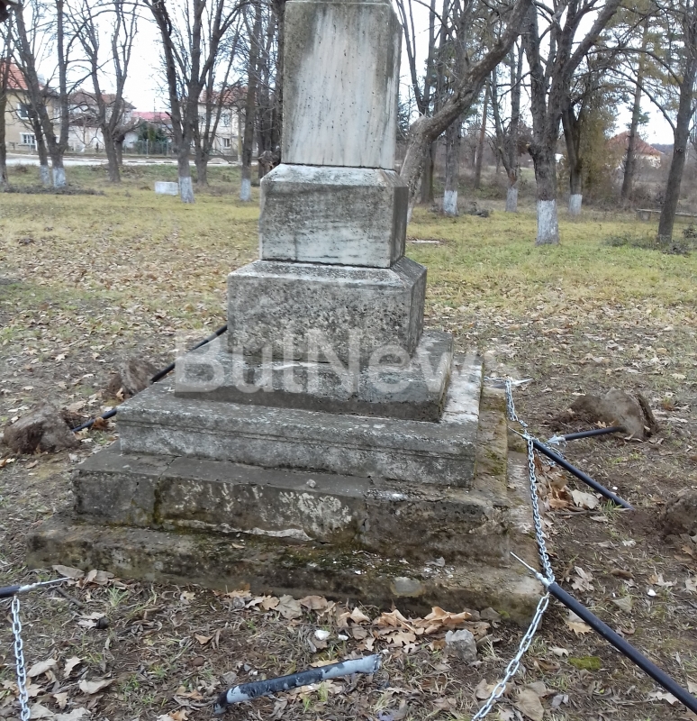 Ден преди Бъдни вечер вандалите доказаха че за тях няма