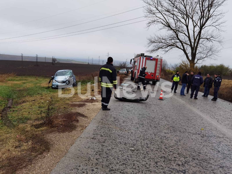 Лоши новини! Тежка катастрофа затвори пътя между Мизия и Оряхово, линейка лети към Враца /снимки/