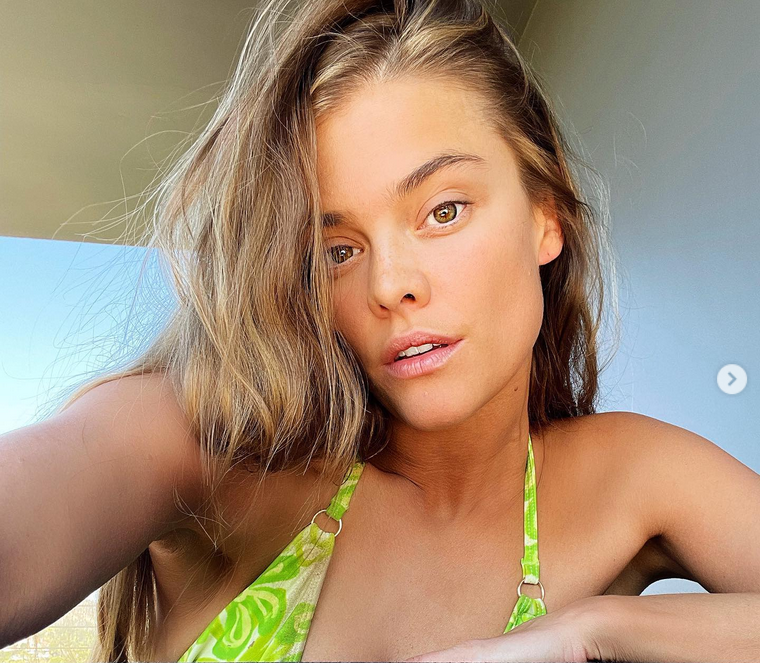 Зашеметяващата Нина Агдал не спира да провокира за радост на