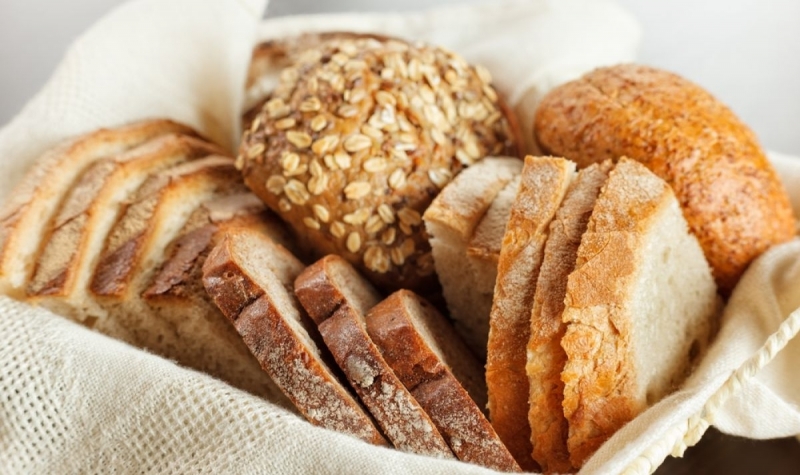 Хлябът е една от вековните обичани но и най заклеймявани храни