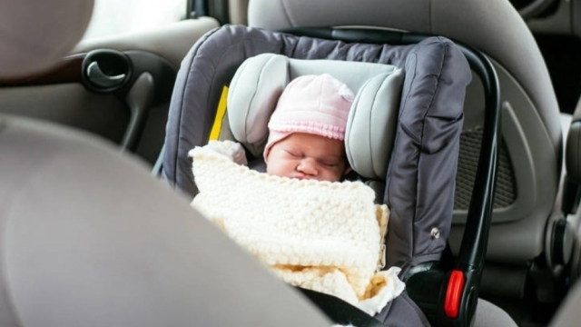 В Хамбург родителите на новородено бебе го забравиха в таксито