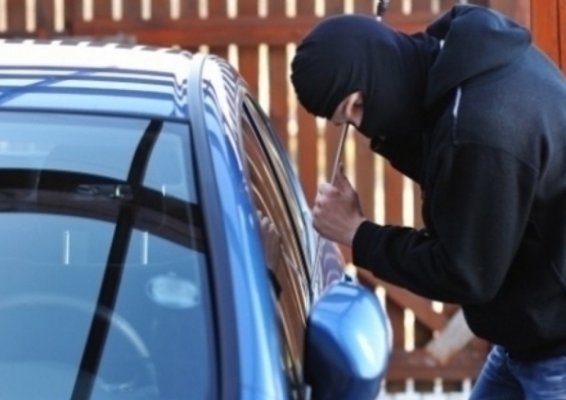 Служители на реда са хванали двама малолетни от Лом извършили