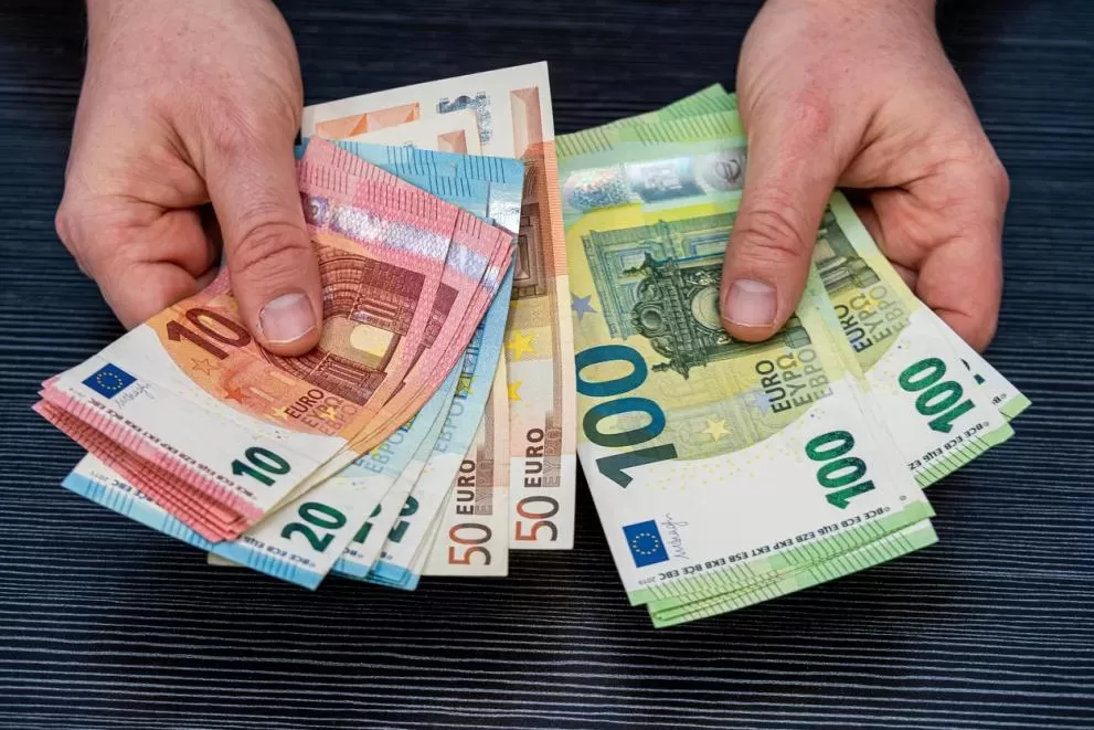 Правителството предлага 660 евро минималната заплата от 1 януари 2027 година