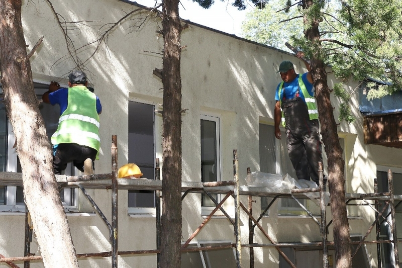 Започна ремонт на филиала Щастливо детство на детската градина Зорница