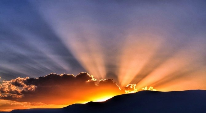 Днес ще преобладава слънчево време Около и след обяд ще