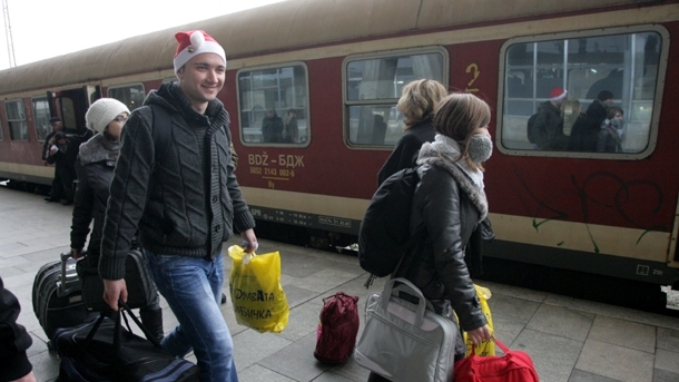 Ръководството на жп гара Мездра е получило телеграма с която