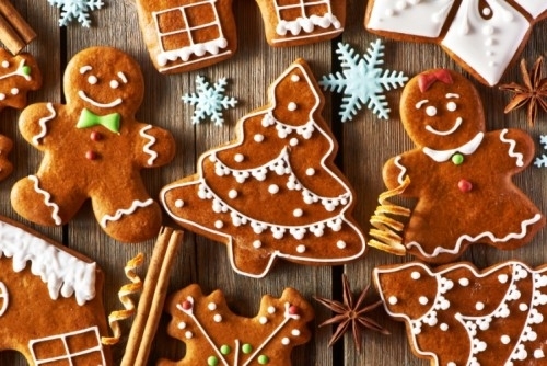 Коледни пакети със сладки ще получат децата които присъстват на традиционното