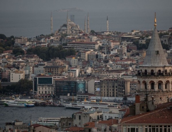 Евтин шопинг и бум на наши туристи в Турция Колони