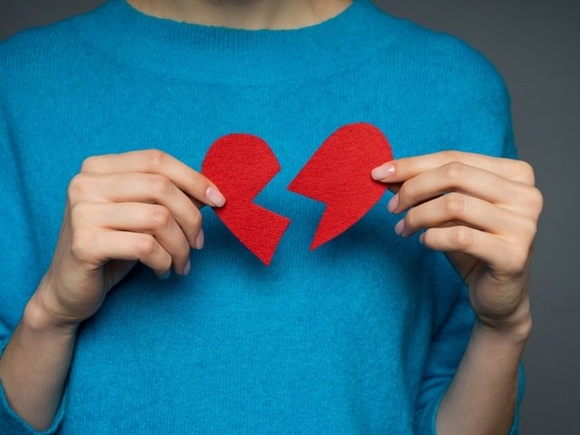 В любовта има романтика щастие раздели а и лъжи които