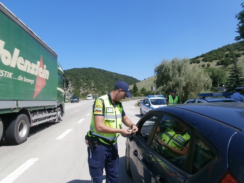 Служители на реда са хванали мъж от София да управлява