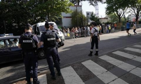 Кола връхлетя върху пешеходци във Великобритания съобщи Evening Standard Инцидентът