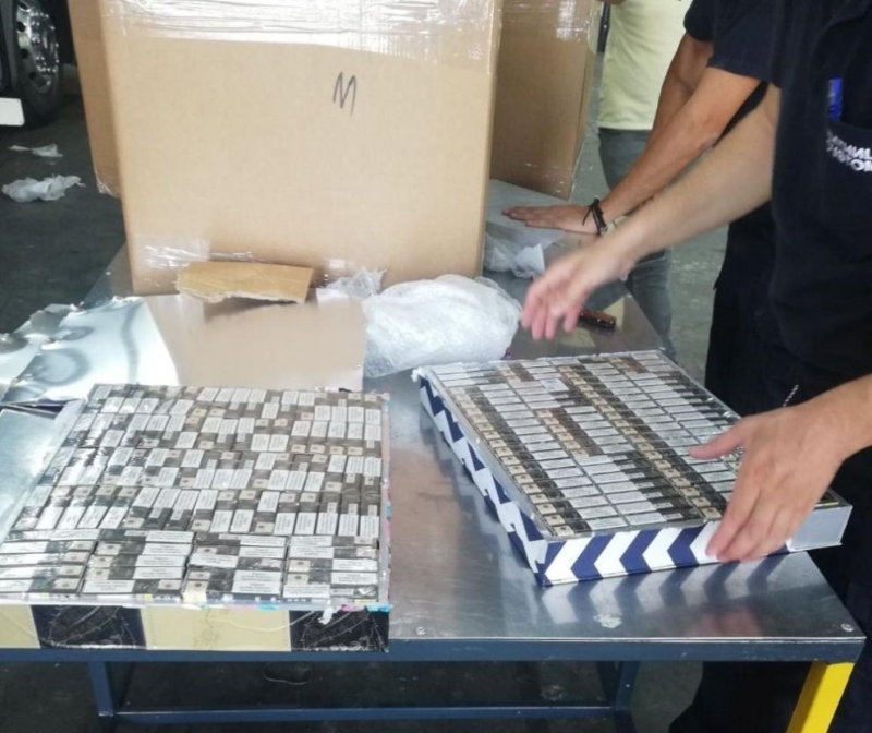 29 440 къса контрабандни цигари откриха митничари на  Капитан Андреево  при проверка на