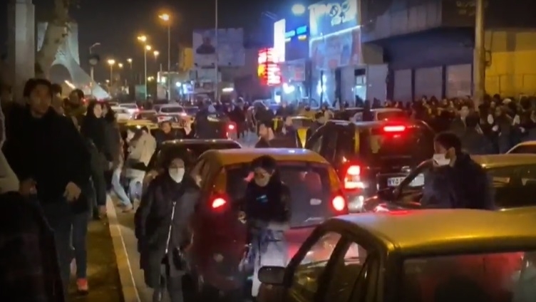 Иранските лидери са изправени пред втори ден на протести след