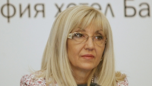 От общо 11 530 км третокласни пътища у нас близо