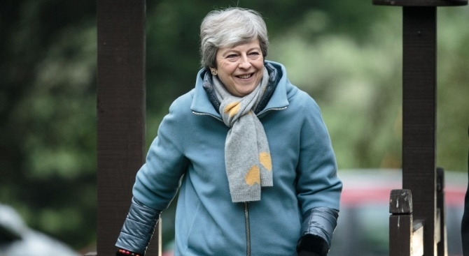 Британската министър председателка Тереза Мей днес призова в авторски текст във