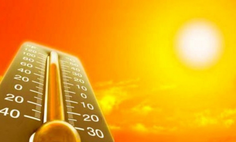 Синоптиците предупреждават за опасно горещо време и в първия ден