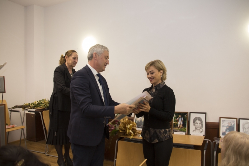 В голямата зала на община Мездра се проведоха традиционни културни