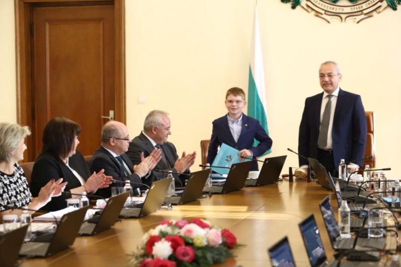 Премиерът Гълъб Донев откри предпоследното заседание на Министерския съвет с