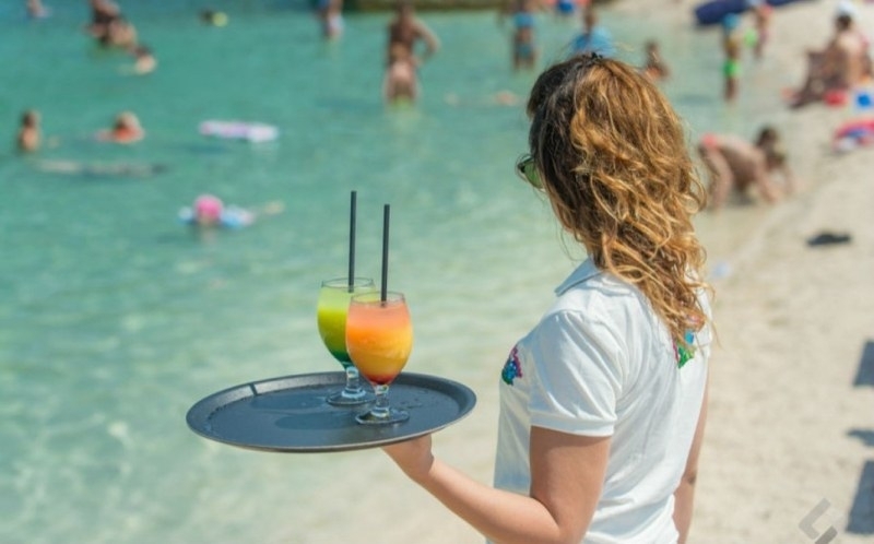 Недостиг на кадри за предстоящия летен сезон за това