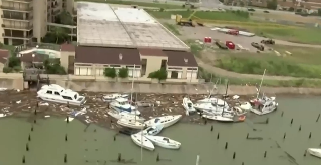 Хана първият ураган за сезона в Атлантическия океан нанесе сериозни