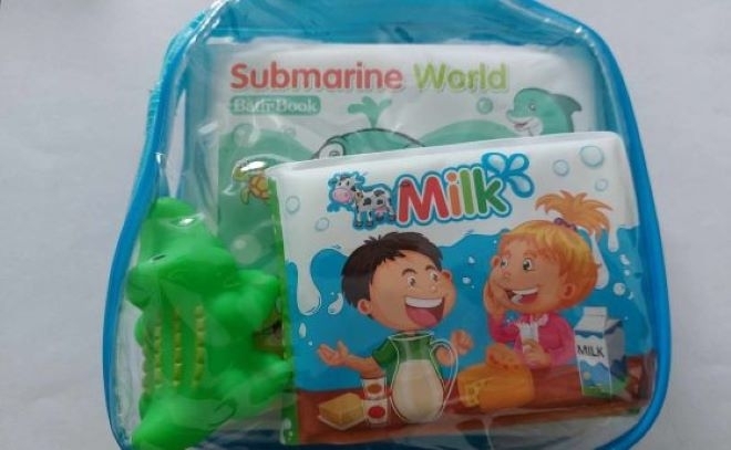 Детски комплект играчки за баня с меки пластмасови книжки и