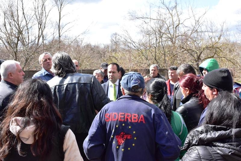 Директорът на водоснабдителното дружество Ангел Престойки и кметът на Враца