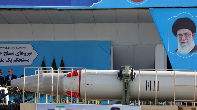 Иран изстреля ракети по бази на САЩ в Ирак и