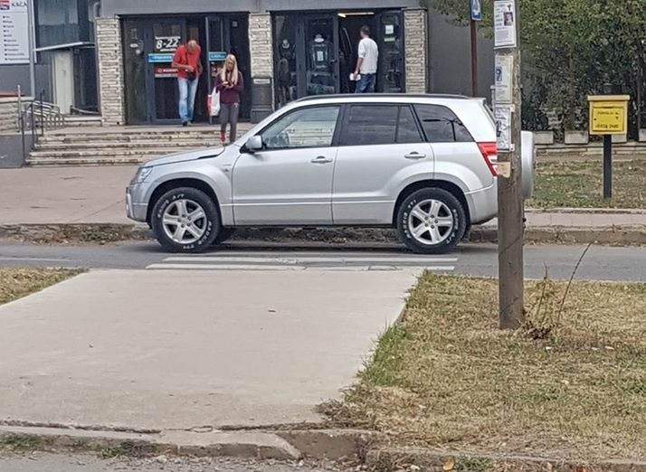 Шофьорите във Монтана продължават да наглеят и да спират по