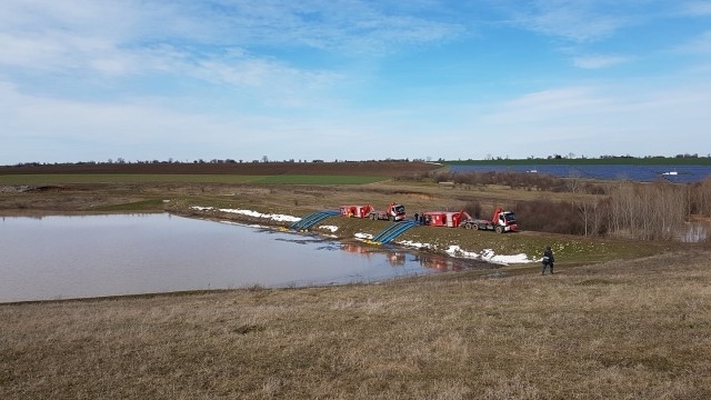 Модул с три мощни хидропомпи е пренасочен от язовир Рогозен