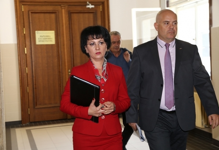 Към настоящия момент към наказателна отговорност са привлечени 6 лица