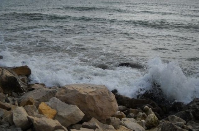 Мъж се е удавил в морето в Приморско съобщиха от