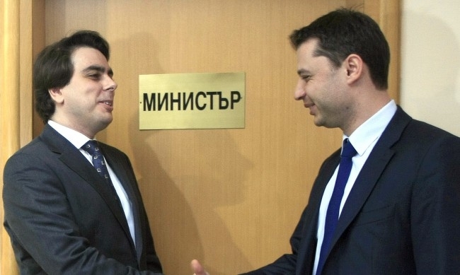 Асен Василев загуби делото за клевета което водеше срещу Делян