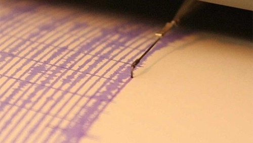 На 150 км южно от Тирана малко след полунощ 00 35