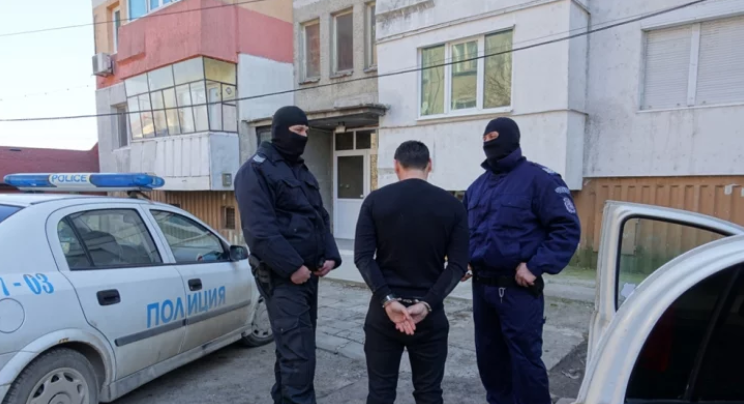 Официалният собственик на Левски Георги Попов е бил арестуван по