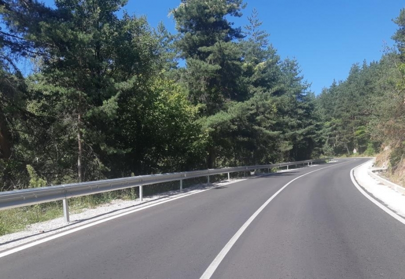 Във връзка с извършване на ремонтни дейности по пътя от