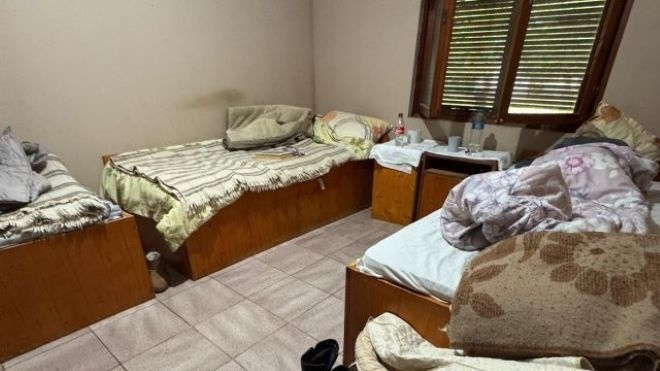 Дали са стаи на ужасите или съвременни концлагери няма