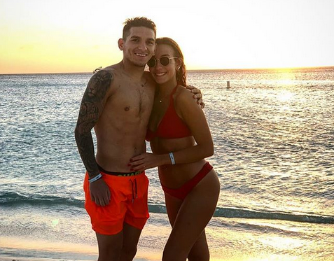 Феновете на Арсенал имат двойни поводи за радост Мениджърът Унай