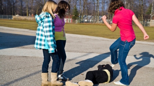 Брутална агресия между ученички взриви социалната мрежа Този път случката